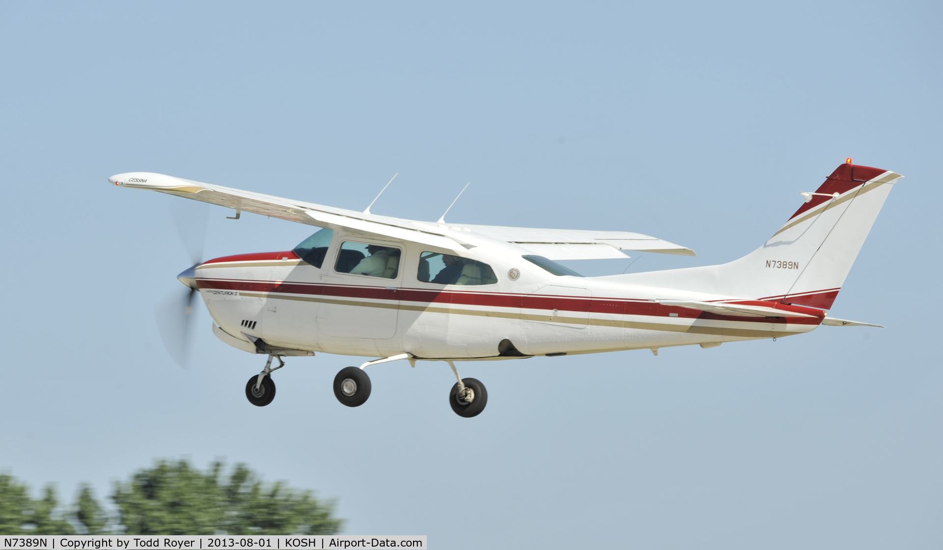 N7389N, Cessna T210N Turbo Centurion C/N 21063226, Airventure 2013