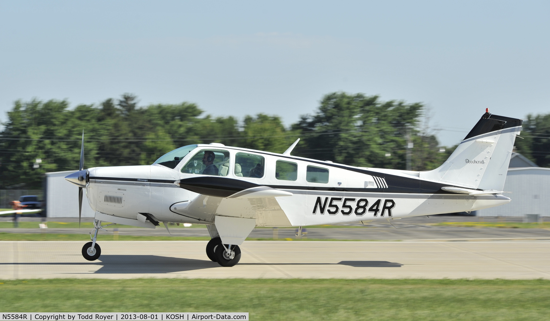 N5584R, 1989 Beech A36 Bonanza 36 C/N E-2510, Airventure 2013
