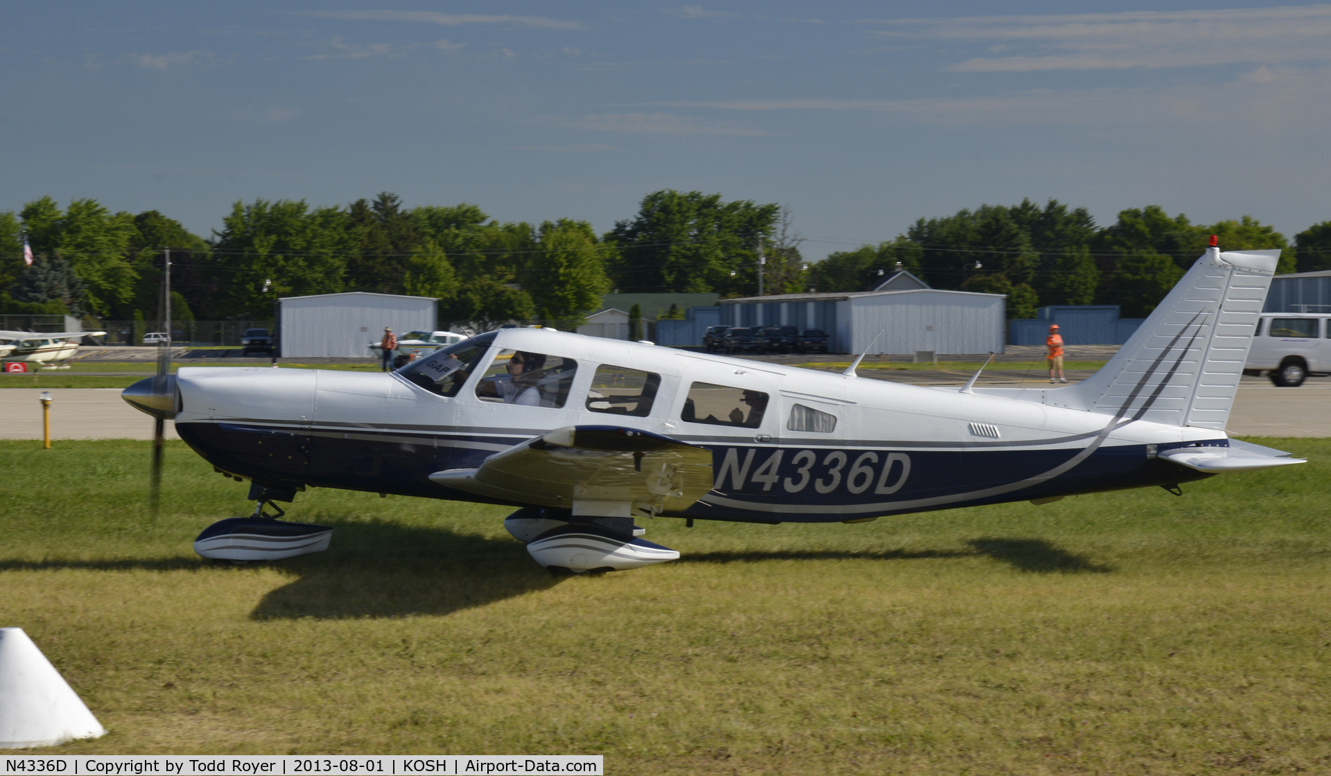 N4336D, 1983 Piper PA-32-301 Saratoga C/N 32-8406006, Airventure 2013