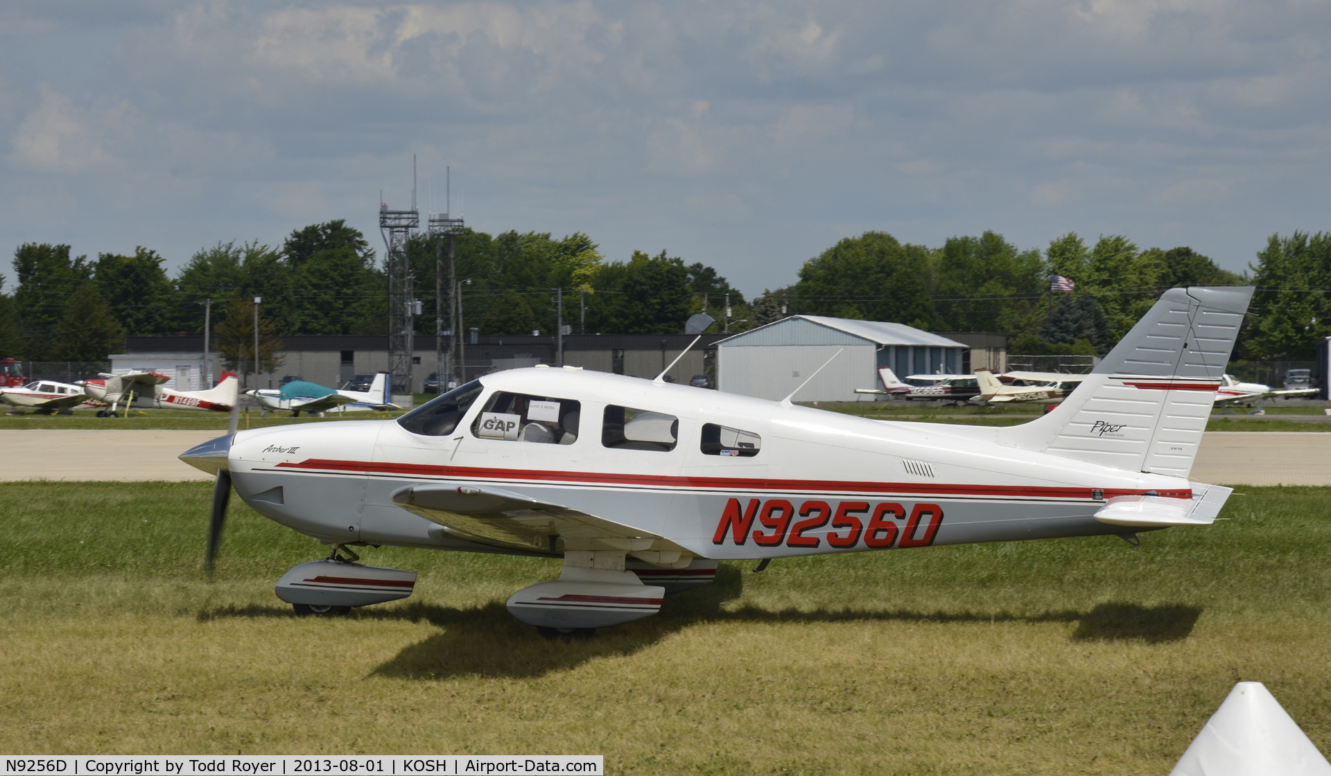 N9256D, 1995 Piper PA-28-181 Archer II C/N 2890227, Airventure 2013