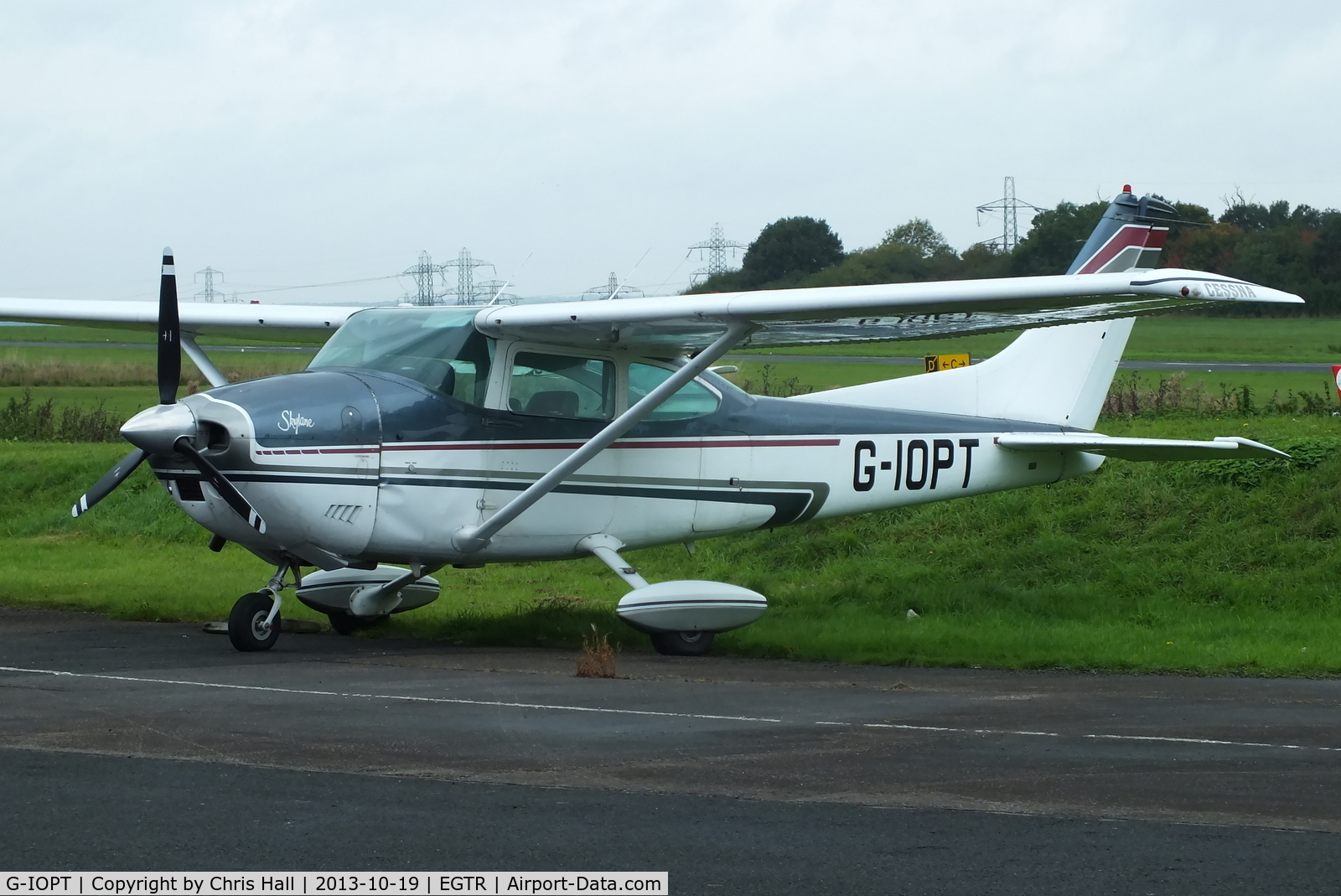G-IOPT, 1973 Cessna 182P Skylane C/N 18261731, with signs of damage on the front of the fuselage
