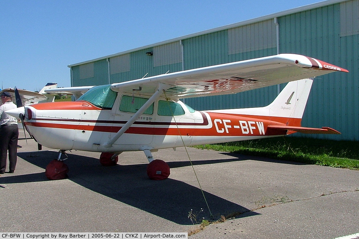 CF-BFW, 1973 Cessna 172M C/N 17262775, Cessna 172M Skyhawk [172-62775] Toronto-Buttonville~C 22/06/2005