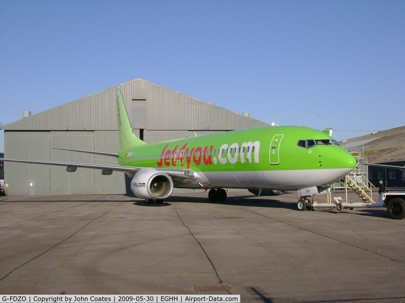 G-FDZO, 2007 Boeing 737-8K5 C/N 34691, Awaiting delivery after respray