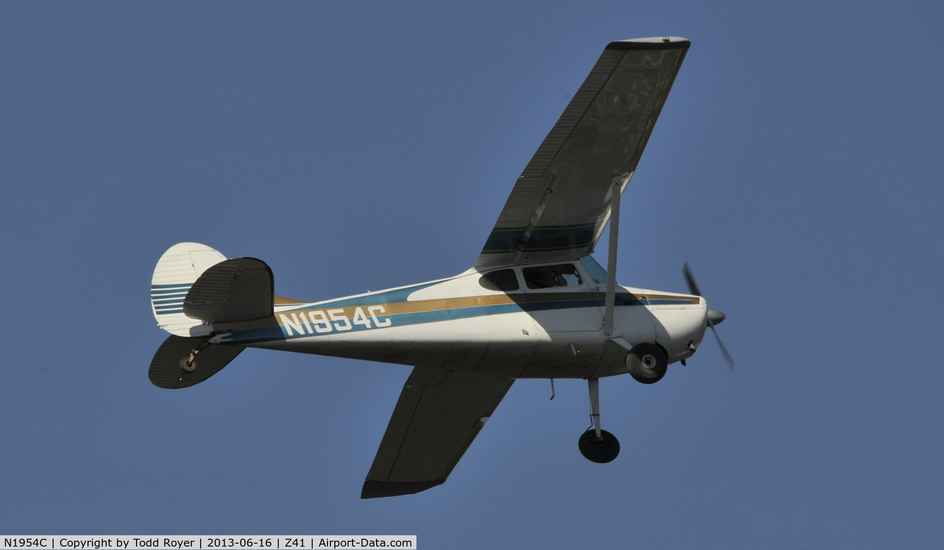 N1954C, 1953 Cessna 170B C/N 26099, Departing Lake Hood Strip