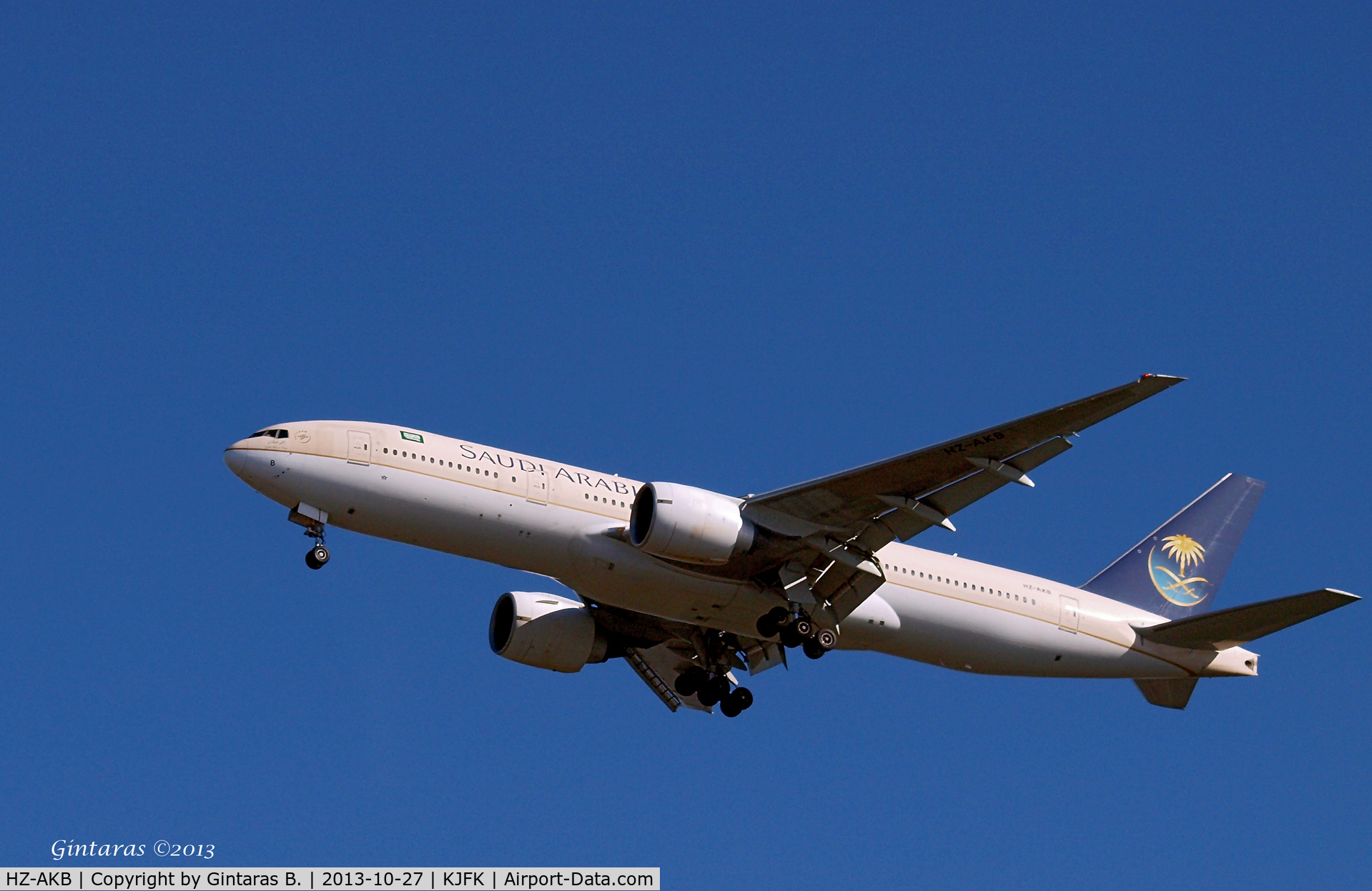HZ-AKB, 1997 Boeing 777-268/ER C/N 28345, Going to a landing on 31R @ JFK