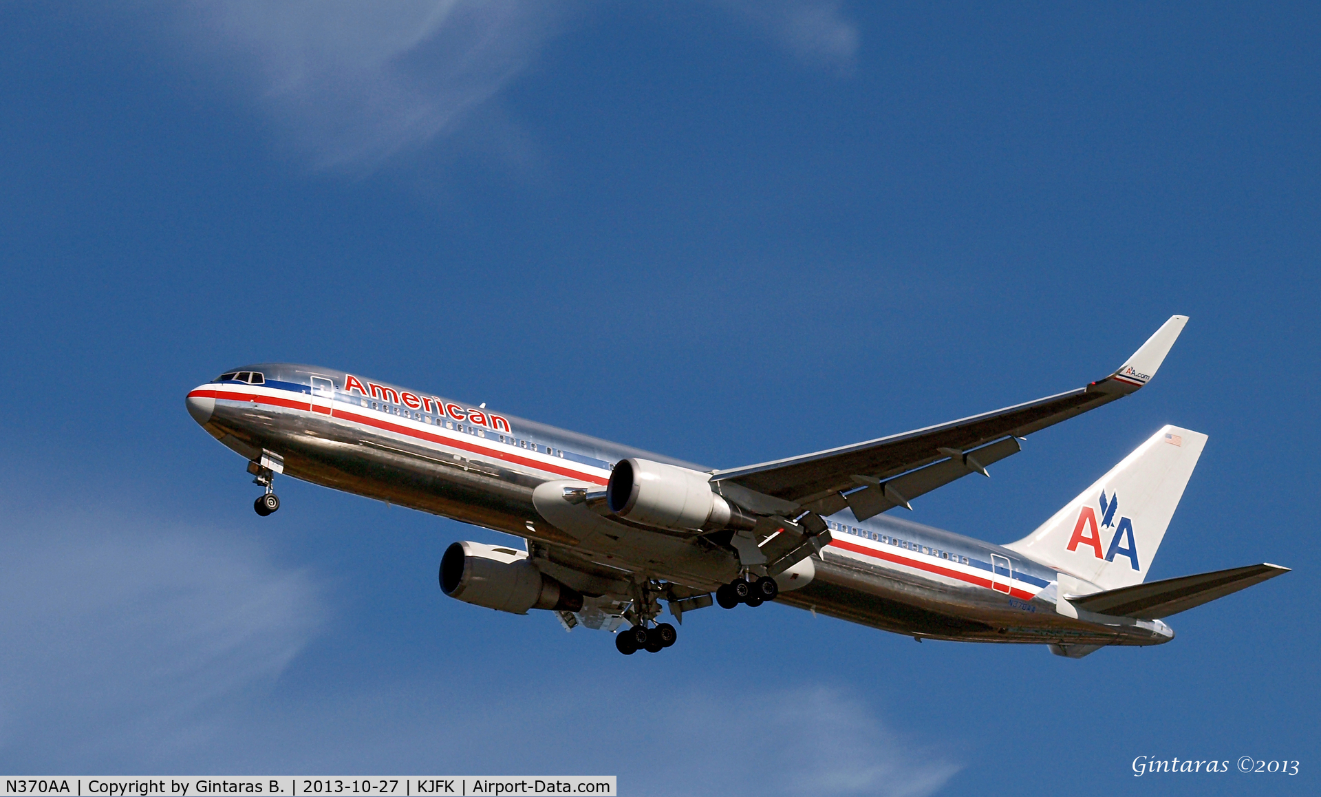 N370AA, 1992 Boeing 767-323 C/N 25197, Going to a landing on 31R @ JFK