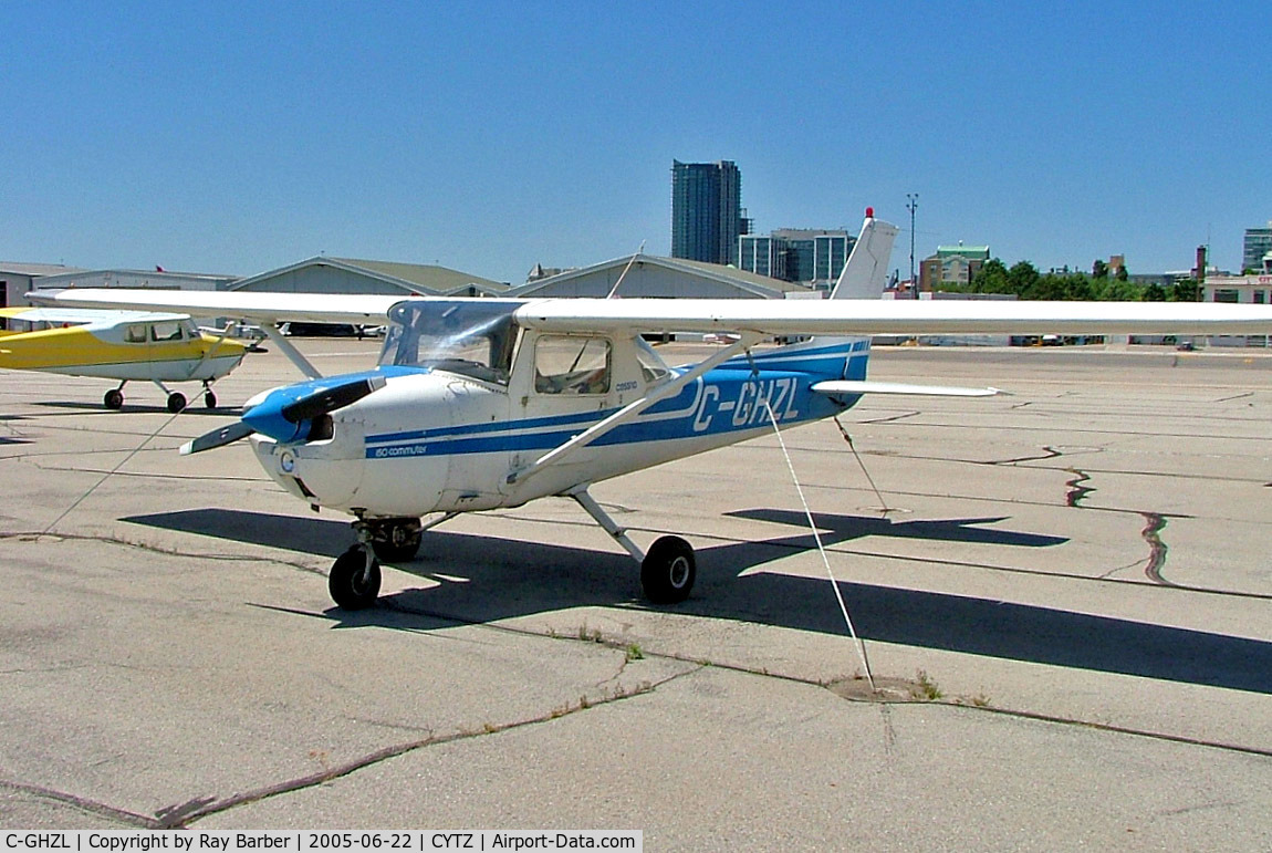 C-GHZL, 1976 Cessna 150M C/N 15078152, Cessna 150M [150-78152] Toronto-City Centre Airport~C 22/06/2005