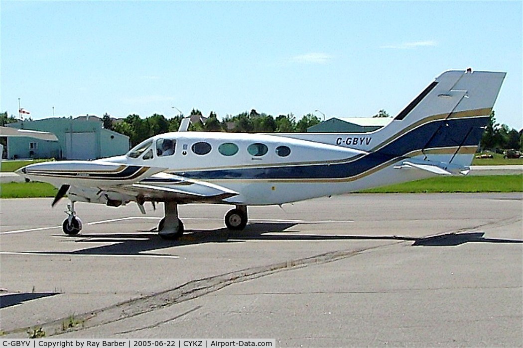 C-GBYV, 1969 Cessna 421A Golden Eagle C/N 421A0072, Cessna 421A Golden Eagle [421A-0072] Toronto-Buttonville~C 22/06/2005