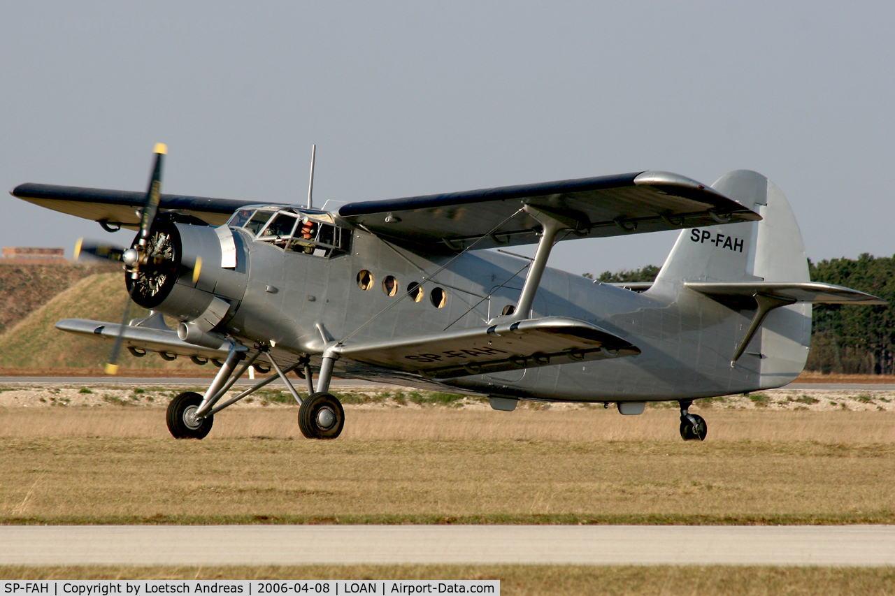 SP-FAH, Antonov An-2 C/N 1G233-22, Antonov