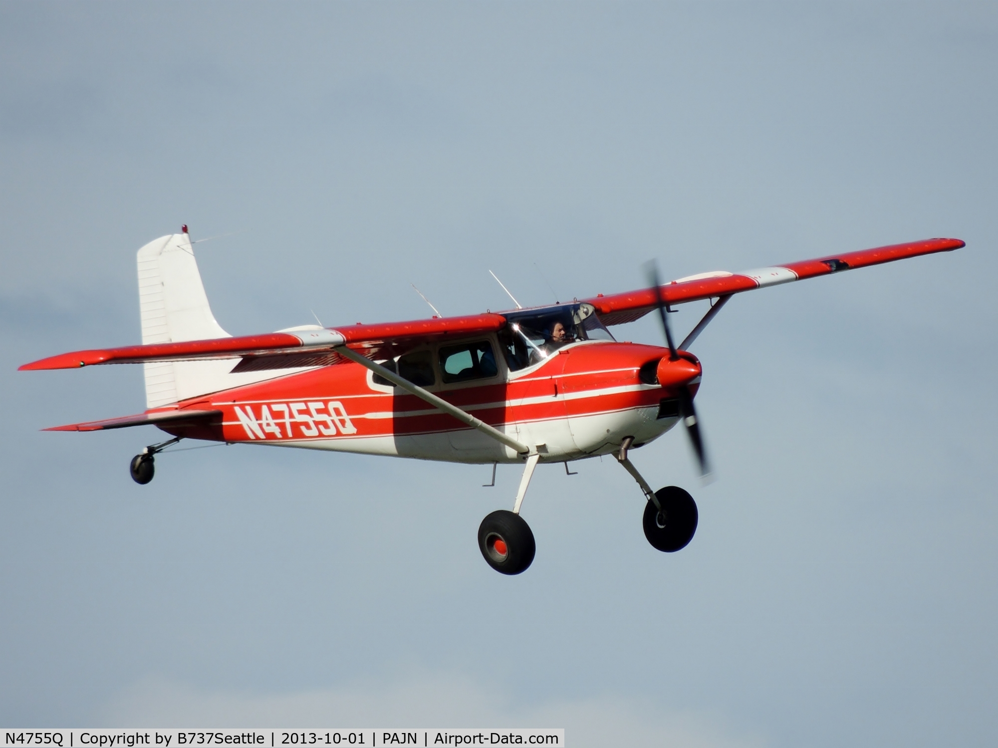 N4755Q, 1967 Cessna A185E Skywagon 185 C/N 185-1212, Landing at PAJN.