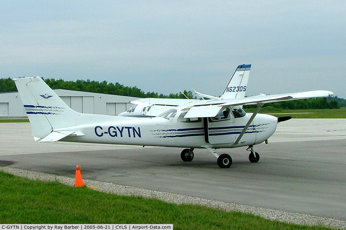 C-GYTN, 1977 Cessna 172N C/N 17268671, Cessna 172N Skyhawk [172-68671] Lake Simcoe Regional Airport~C 21/06/2005