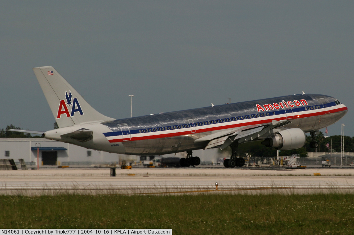 N14061, 1988 Airbus A300B4-605R C/N 471, American Airlines