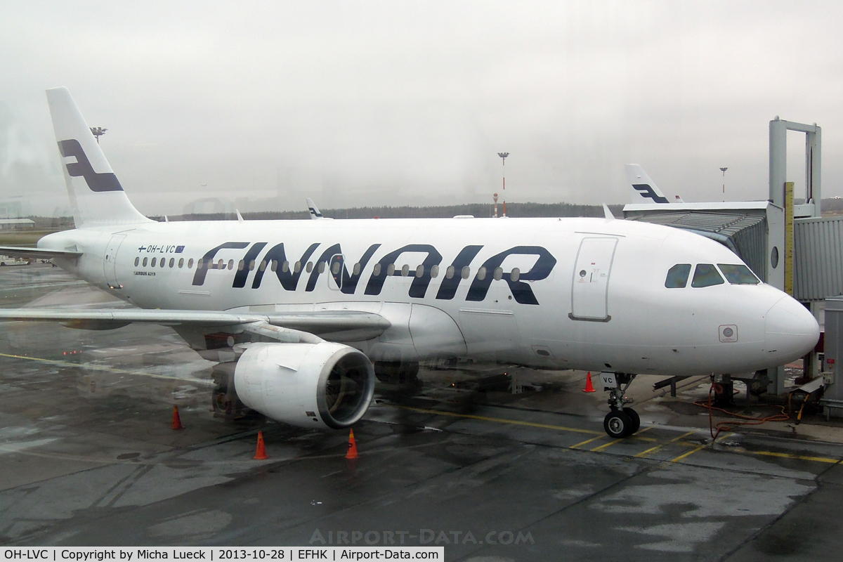 OH-LVC, 2000 Airbus A319-112 C/N 1309, At Vantaa