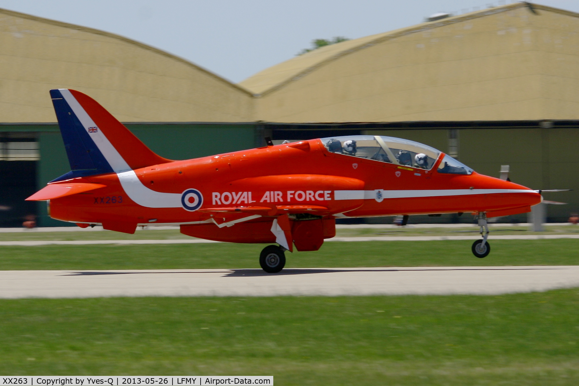 XX263, 1978 Hawker Siddeley Hawk T.1A C/N 099/312099, Red Arrow Hawker Siddeley Hawk T.1A (XX263), Take off Rwy 34, Salon De Provence Air Base 701 (LFMY)
