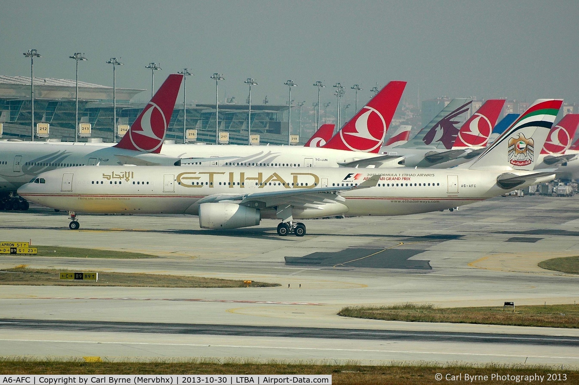 A6-AFC, 2010 Airbus A330-343X C/N 1167, Taken from the Fly Inn Shopping Mall.