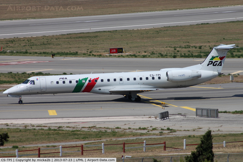 CS-TPI, 1997 Embraer EMB-145EP (ERJ-145EP) C/N 145031, Taxiing