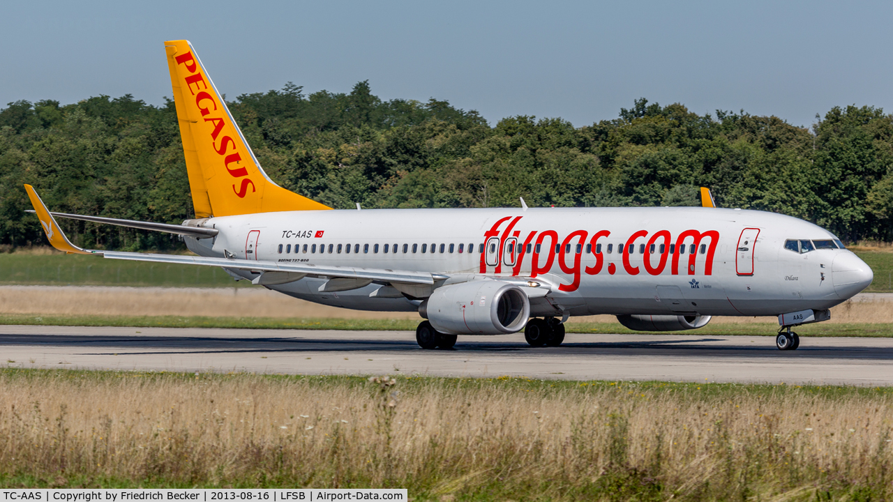 TC-AAS, 2010 Boeing 737-82R C/N 40871, departure from Basel