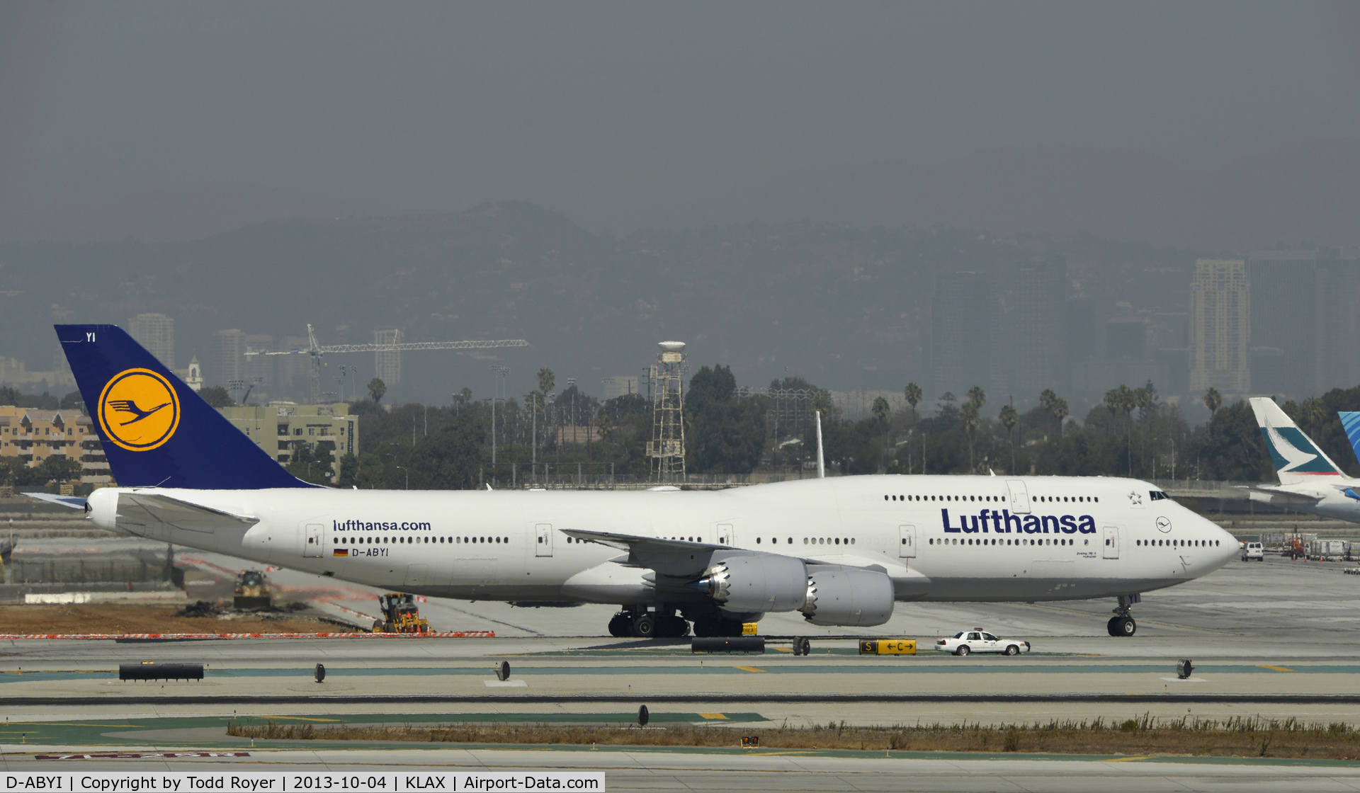 D-ABYI, 2013 Boeing 747-830 C/N 37833, Taxiing to gate at LAX