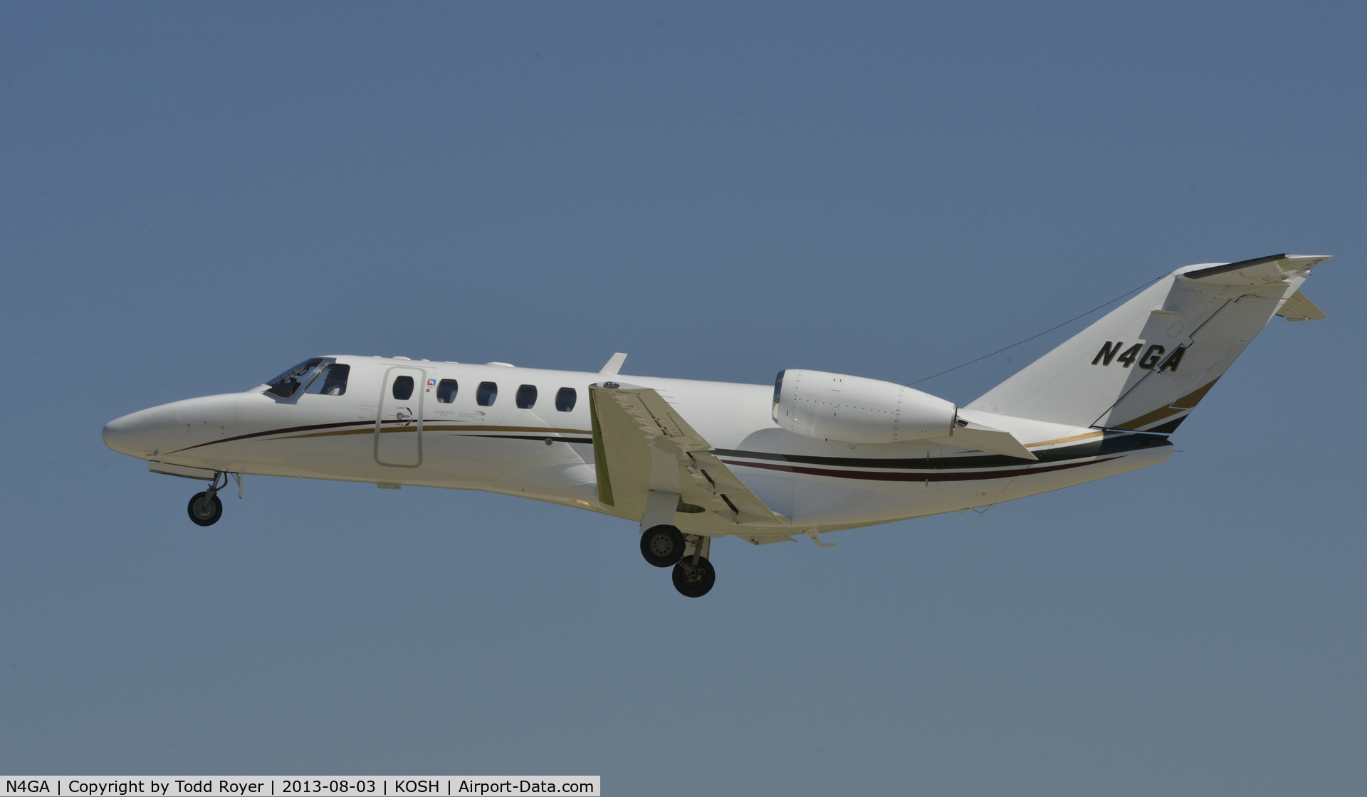 N4GA, 2005 Cessna 525B CitationJet CJ3 C/N 525B0055, Airventure 2013