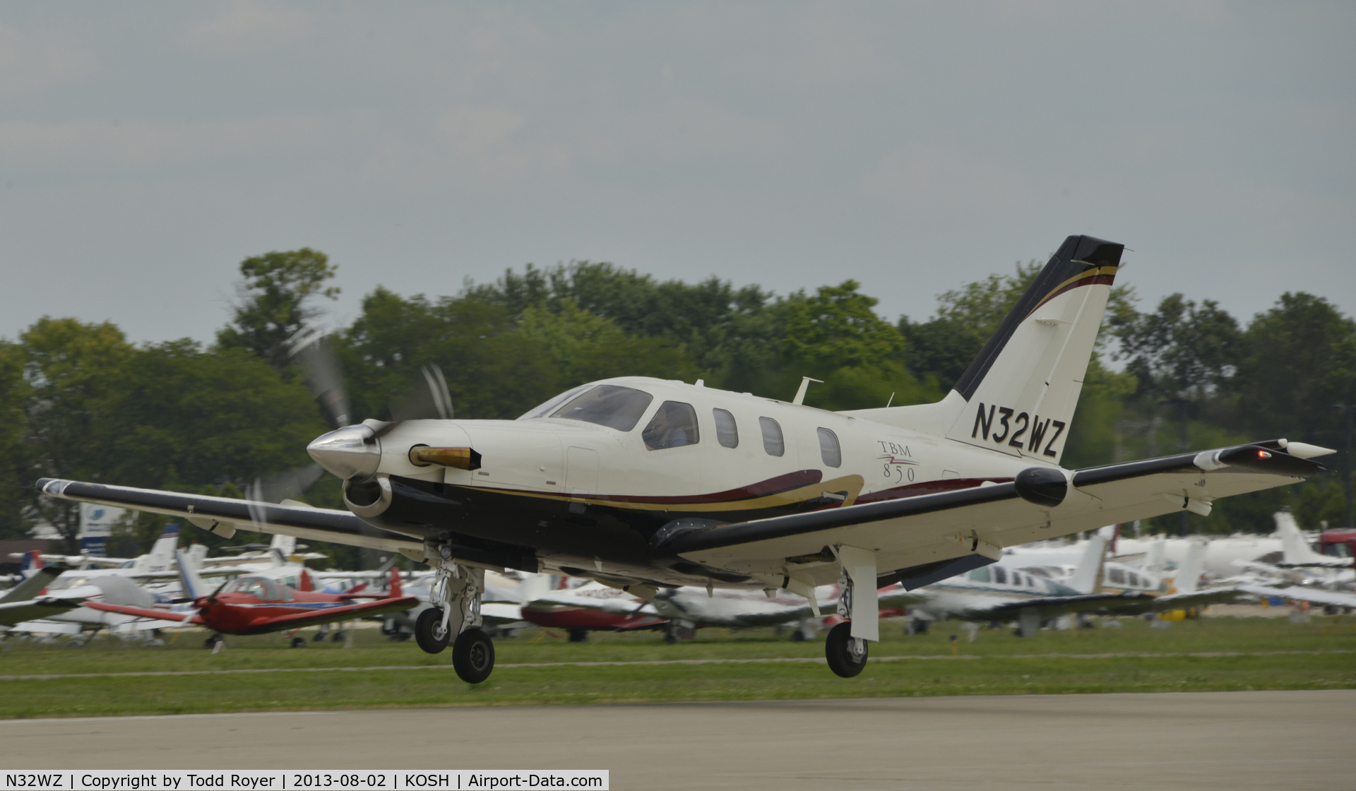 N32WZ, 2007 Socata TBM-700 C/N 400, Airventure 2013