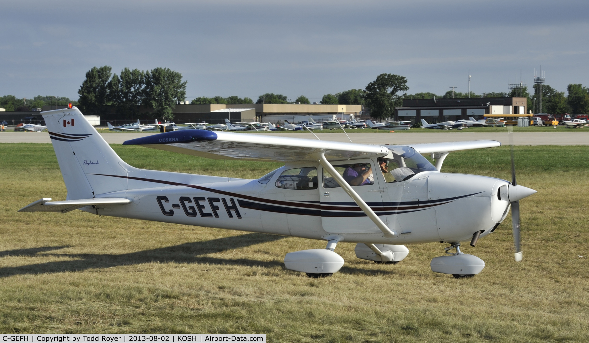 C-GEFH, 1975 Cessna 172M C/N 17265436, Airventure 2013