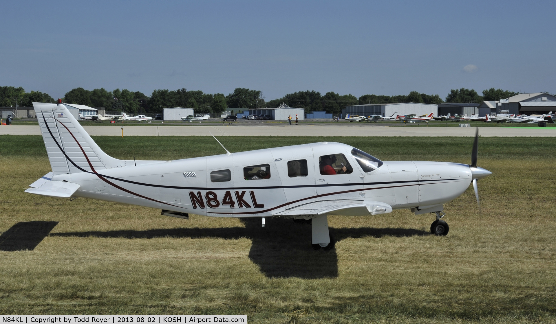 N84KL, 1999 Piper PA-32R-301 Saratoga II HP C/N 3246128, Airventure 2013