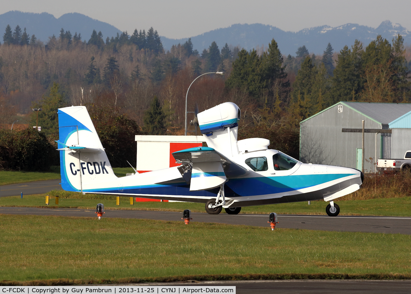 C-FCDK, 1978 Lake LA-4-200 Buccaneer C/N 906, Waiting