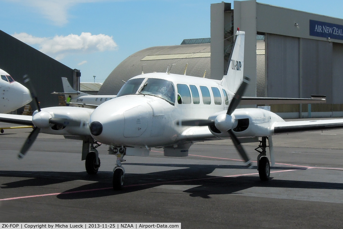 ZK-FOP, Piper PA-31-350 Chieftain C/N 31-7405227, At Auckland