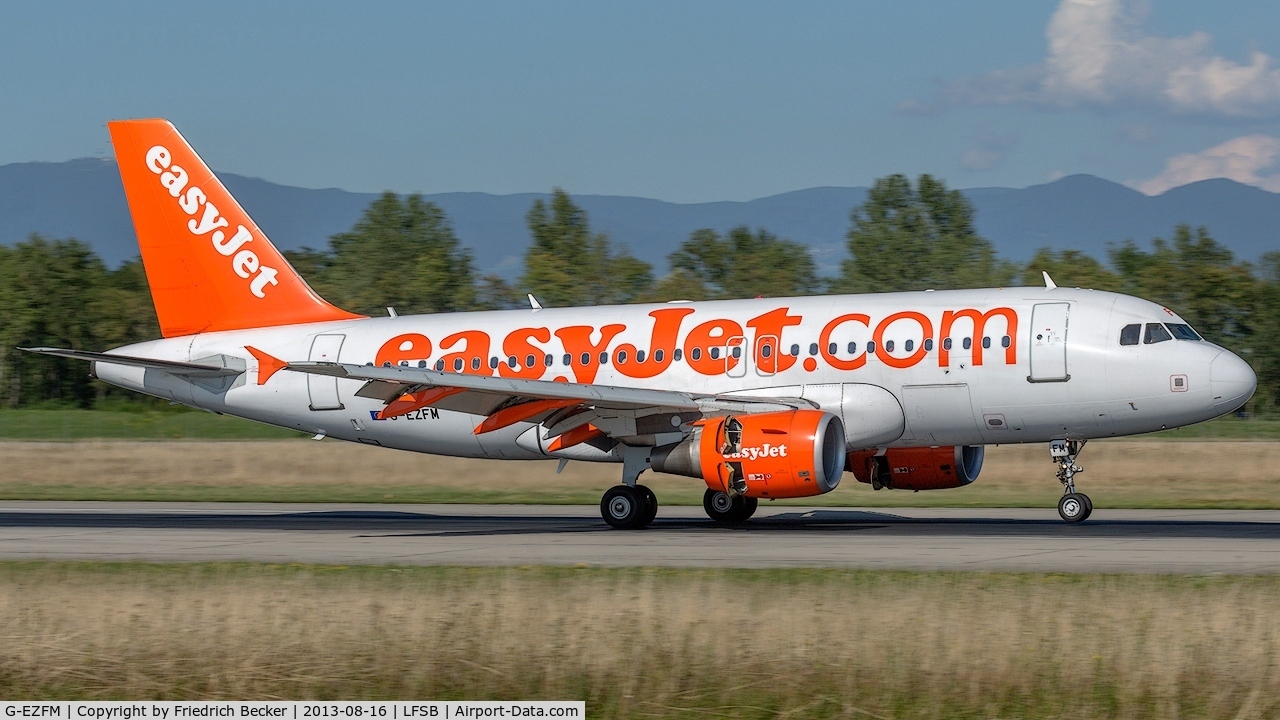 G-EZFM, 2009 Airbus A319-111 C/N 4069, decelerating after touchdown at Basel
