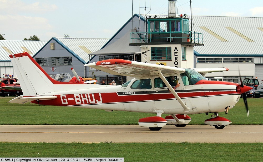 G-BHUJ, 1979 Cessna 172N Skyhawk II C/N 172-71932, Ex: N5752E > G-BHUJ
Originally owned to, 3 Counties Aero Club Ltd in May 1980 and
currently with and a trustee of, Uniform Juliet Group since October 2003