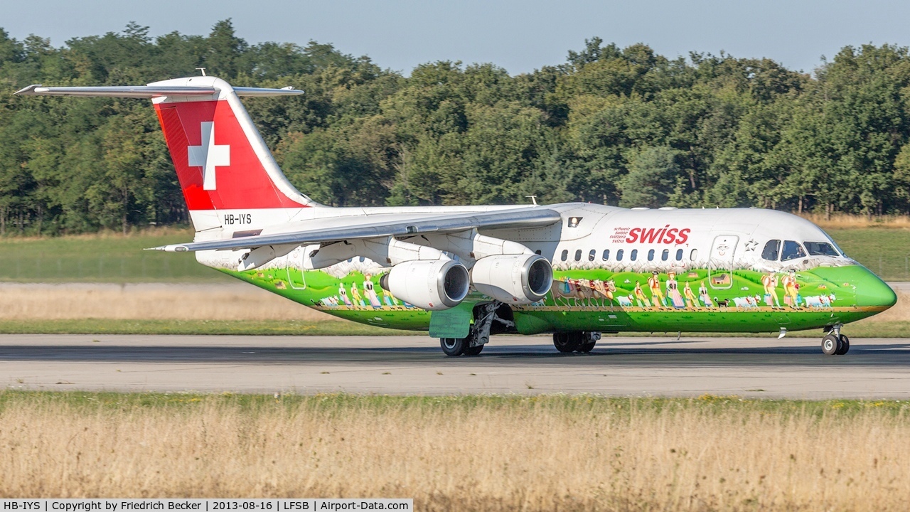 HB-IYS, 2001 British Aerospace Avro 146-RJ100 C/N E3381, departure from Basel