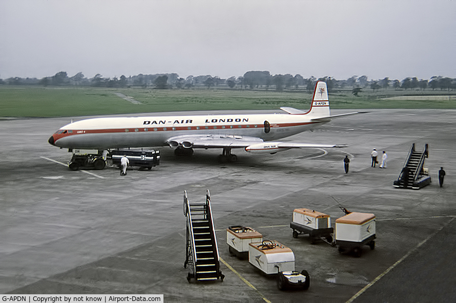 G-APDN, De Havilland DH.106 Comet 4C C/N 6415, This is the Comet-IV want to flew in Montseny mountain, Barcelona, Spain, in July, 3 - 1.970.