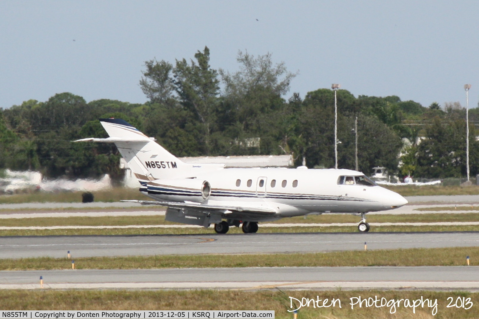 N855TM, 1999 Raytheon Hawker 800XP C/N 258457, Trailblazer 855 (N855TM) arrives at Sarasota-Bradeton International Airport