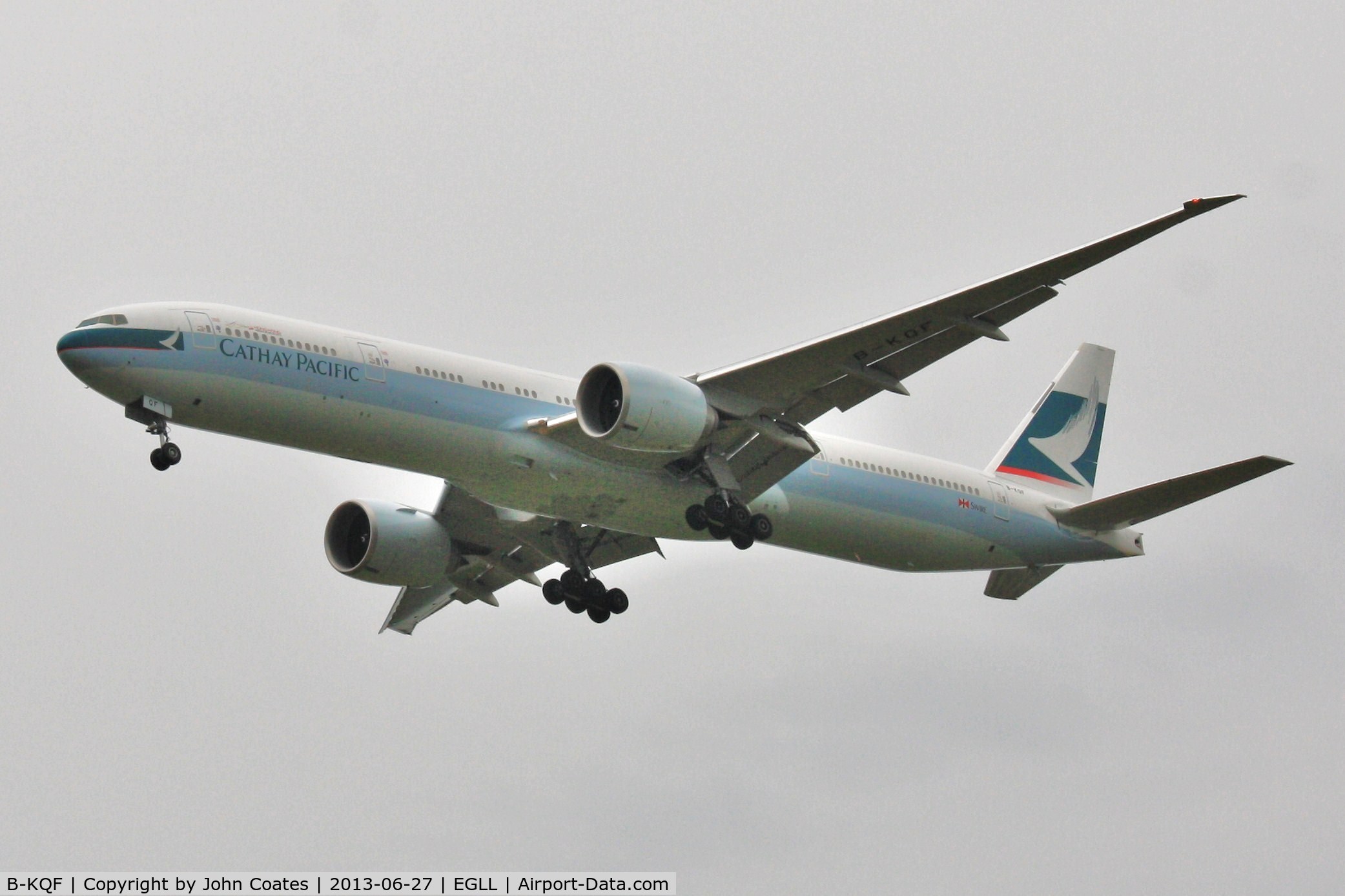 B-KQF, 2013 Boeing 777-367/ER C/N 41428, On approach to 27L