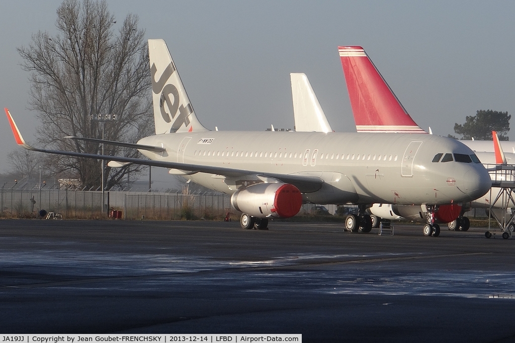 JA19JJ, 2013 Airbus A320-232 C/N 5877, ex F-WWDS