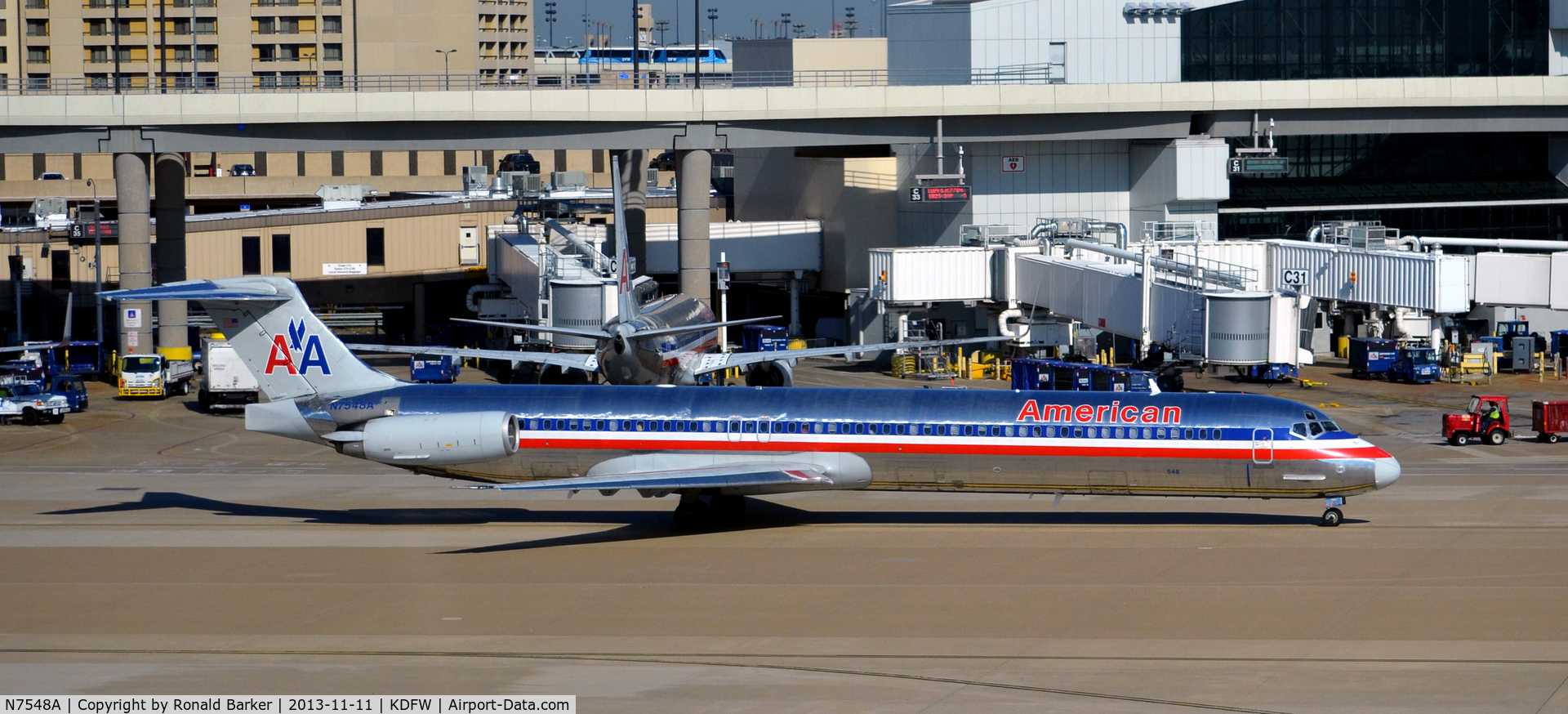 N7548A, 1991 McDonnell Douglas MD-82 (DC-9-82) C/N 53030, Taxi DFW