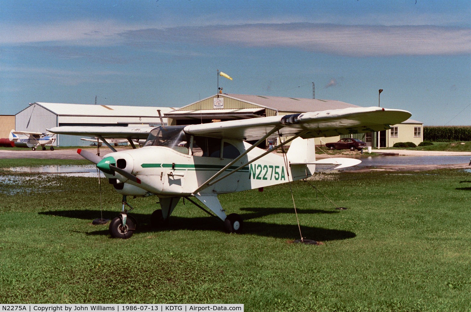 N2275A, 1952 Piper PA-22-135 Tri-Pacer C/N 22-664, Photo taken at Dwight, IL airport, summer 1986.