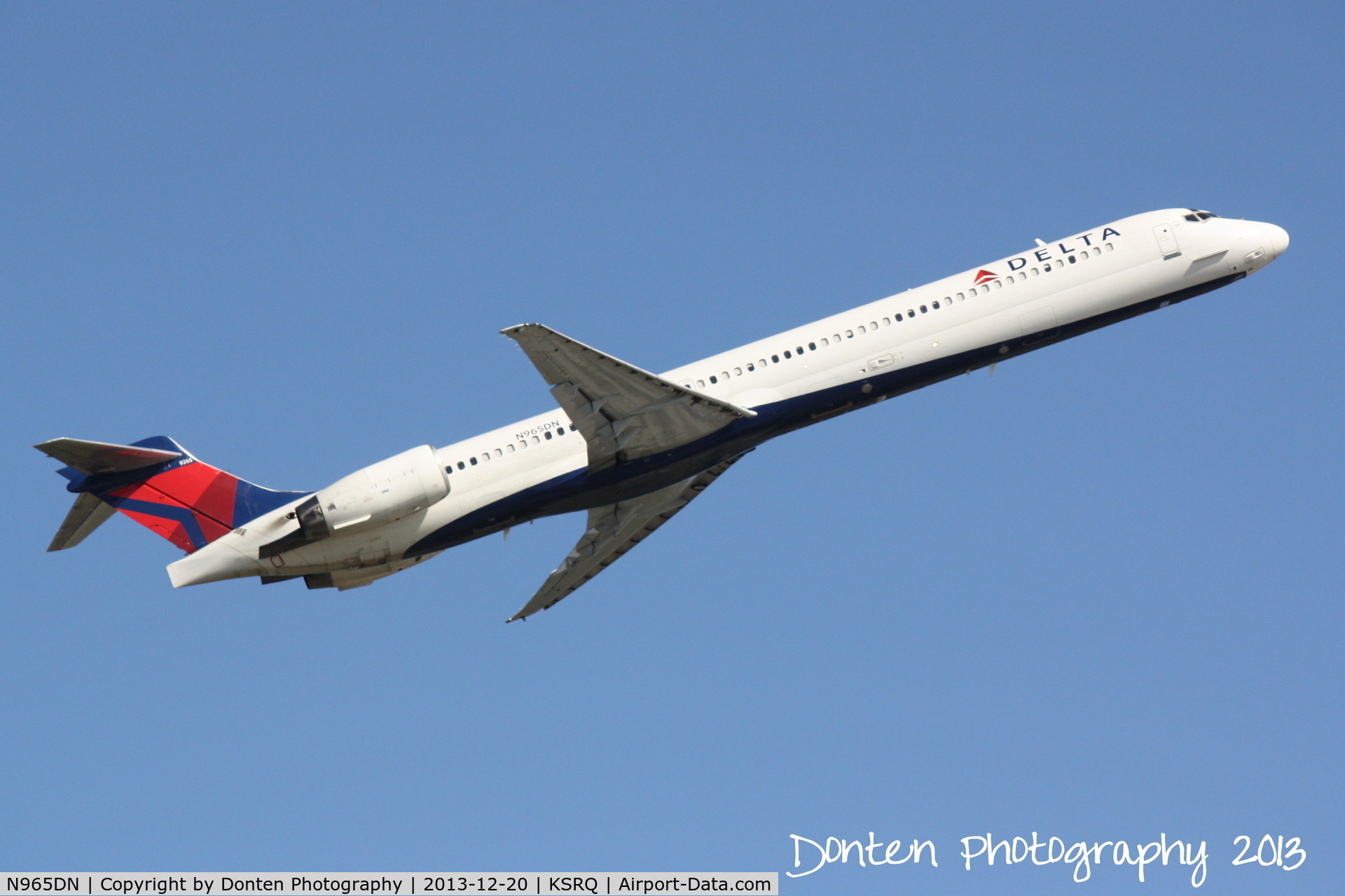 N965DN, 2001 McDonnell Douglas MD-90-30 C/N 60002, Delta Flight 2298 (N965DN) departs Sarasota-Bradenton International Airport enroute to Hartsfield-Jackson Atlanta International Airport