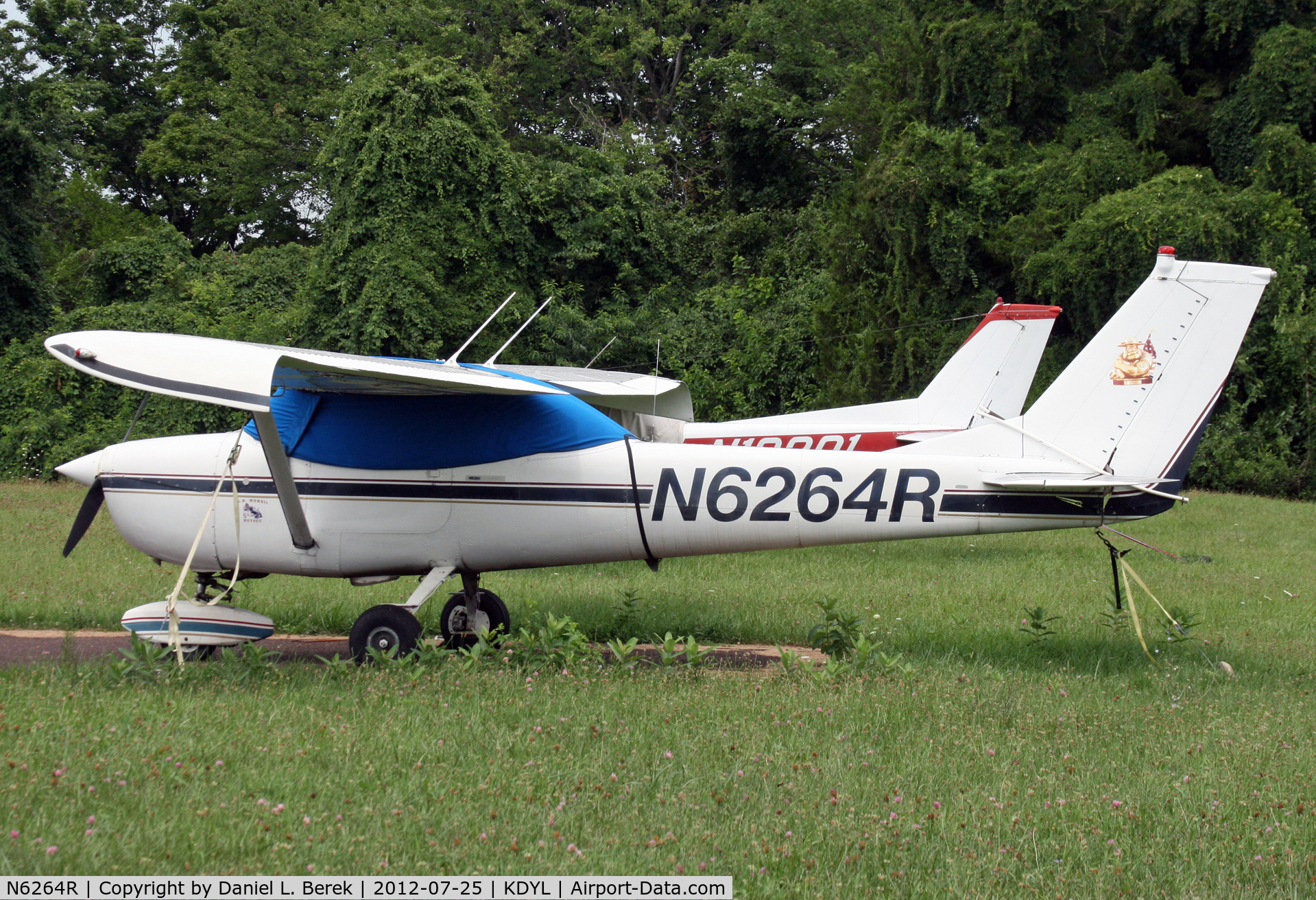 N6264R, 1965 Cessna 150F C/N 15061564, Sporty little Cessna under wraps