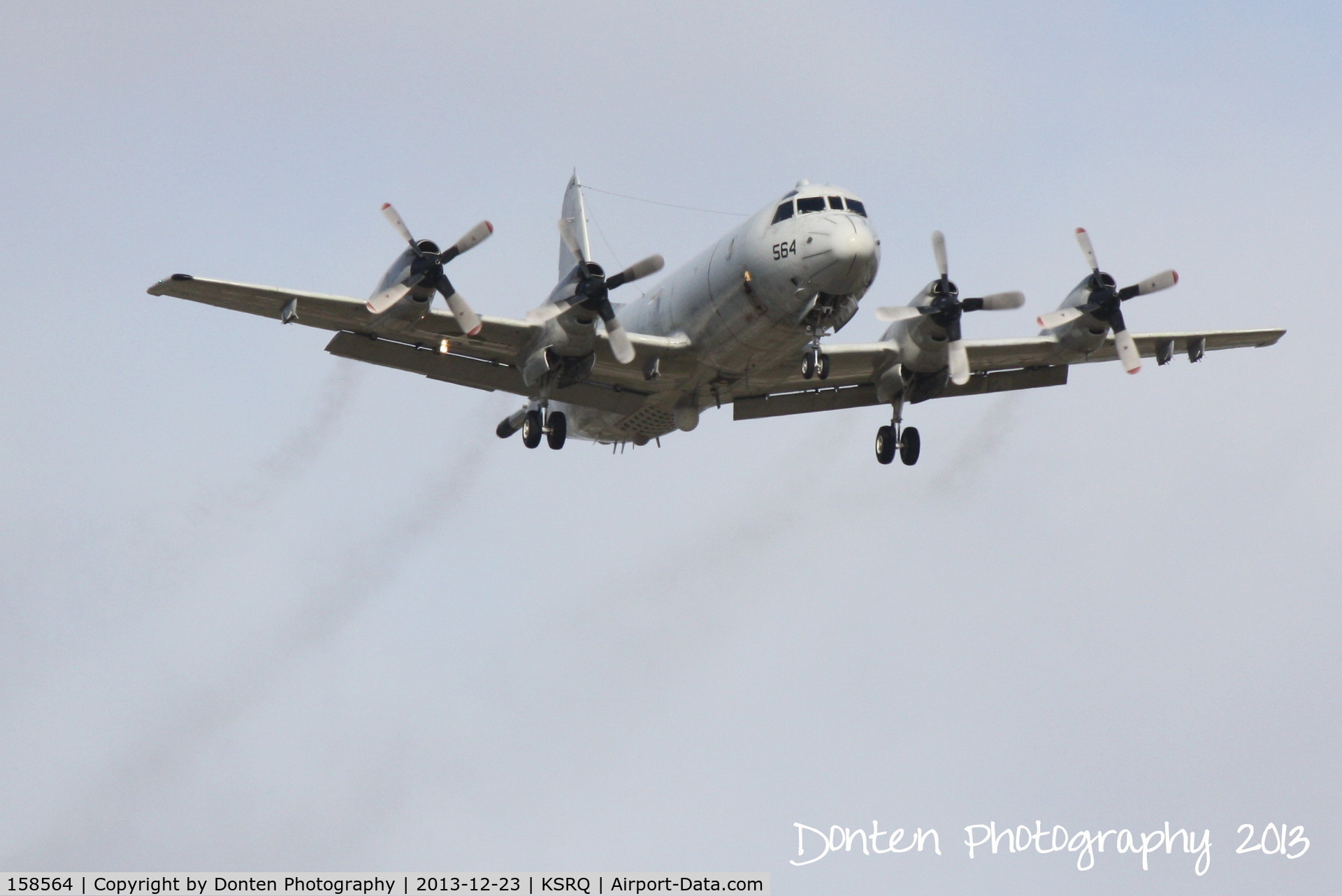 158564, Lockheed P-3C Orion C/N 285A-5573, US Navy P-3 Orion ( 158564) approaches Sarasota-Bradenton International Airport