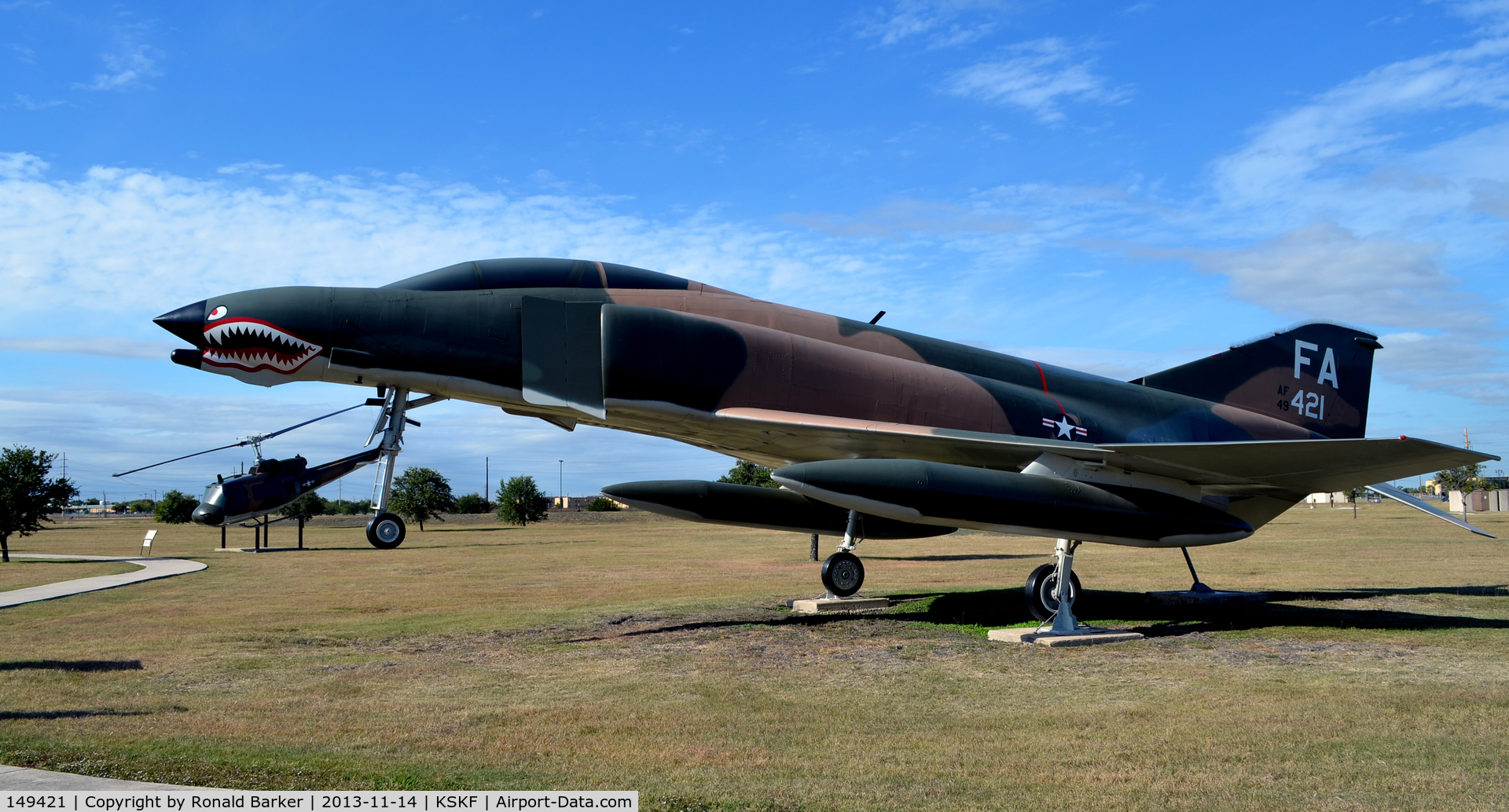 149421, McDonnell F-4B Phantom II C/N 138, F-4B shown as F-4D 64-9421 at LMTC, TX