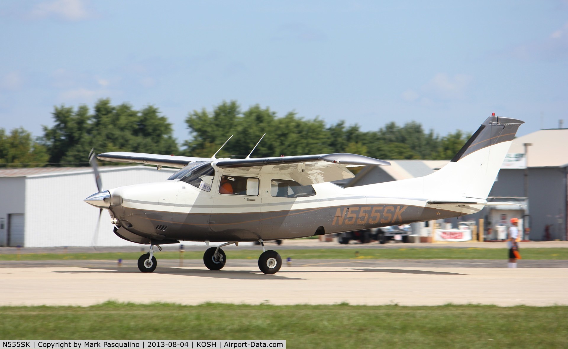 N555SK, 1982 Cessna T210N Turbo Centurion C/N 21064728, Cessna T210N