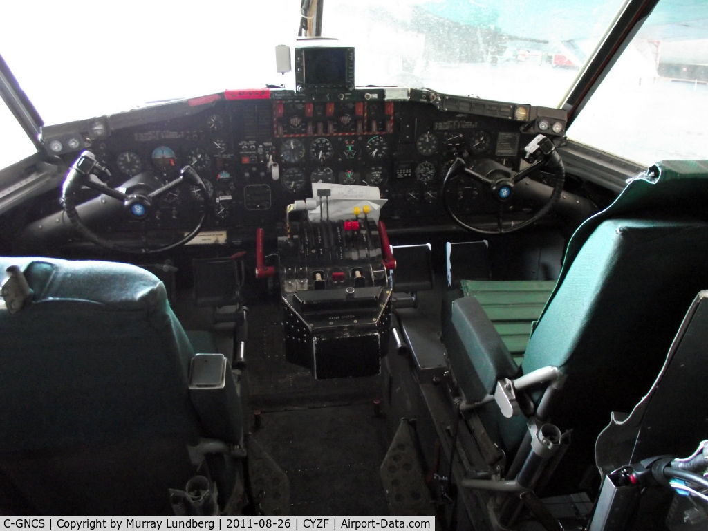 C-GNCS, 1969 Canadair CL-215-I (CL-215-1A10) C/N 1008, The cockpit of Tanker 215.