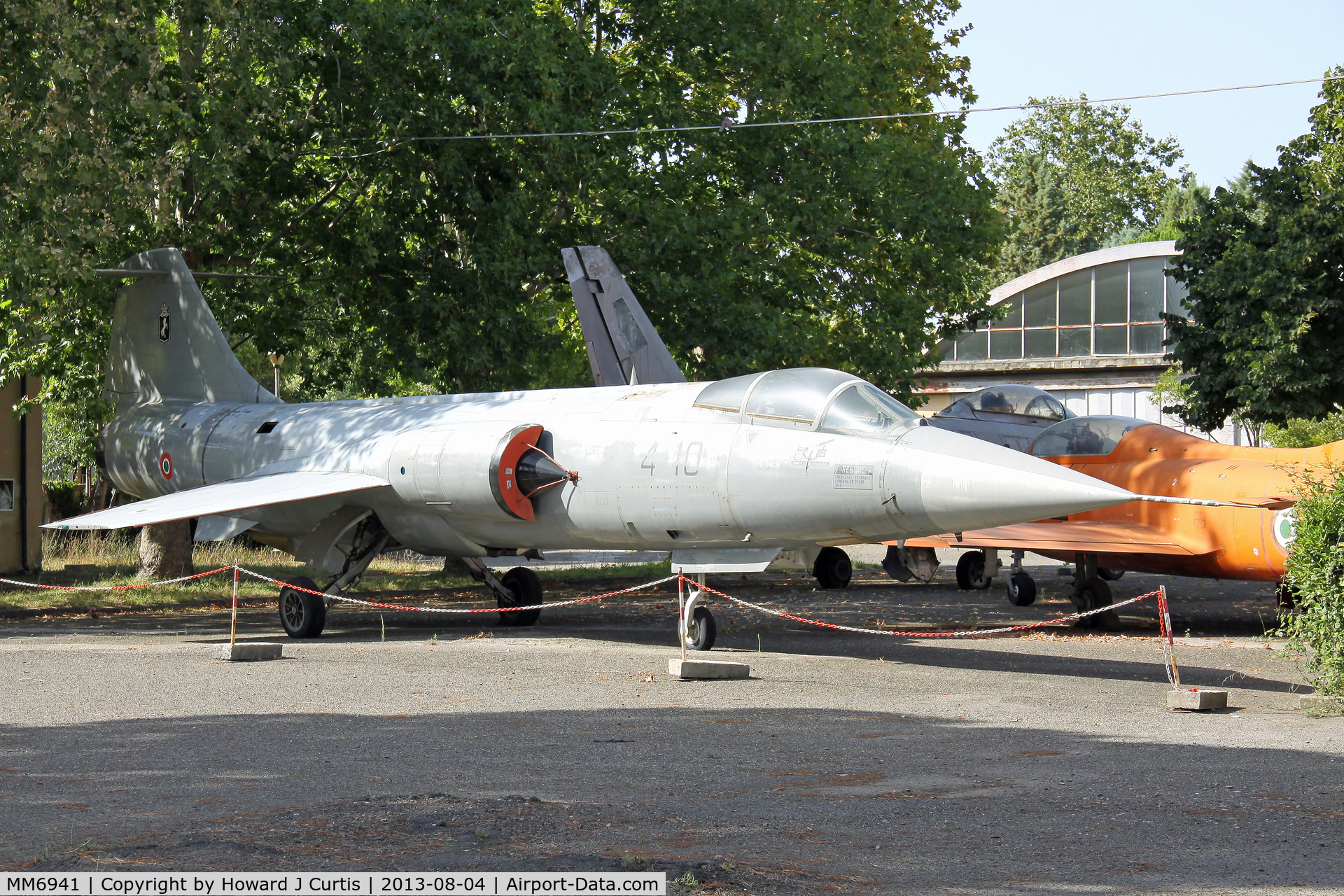 MM6941, Aeritalia F-104S-ASA Starfighter C/N 783-1241, In the grounds of the Da Vinci Technical Institute, Pisa, along with Sabre 4 MM19782 and MB.326 MM54153.
