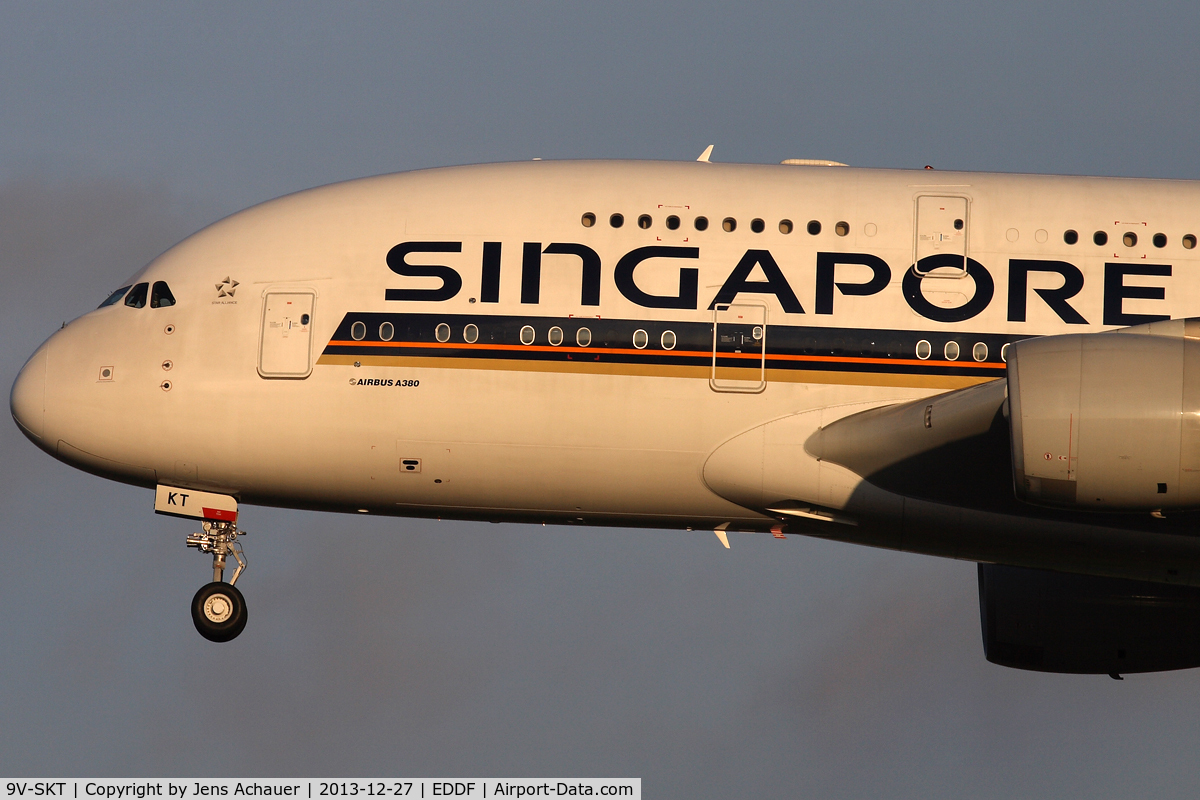 9V-SKT, 2012 Airbus A380-841 C/N 092, Approaching rwy 25l