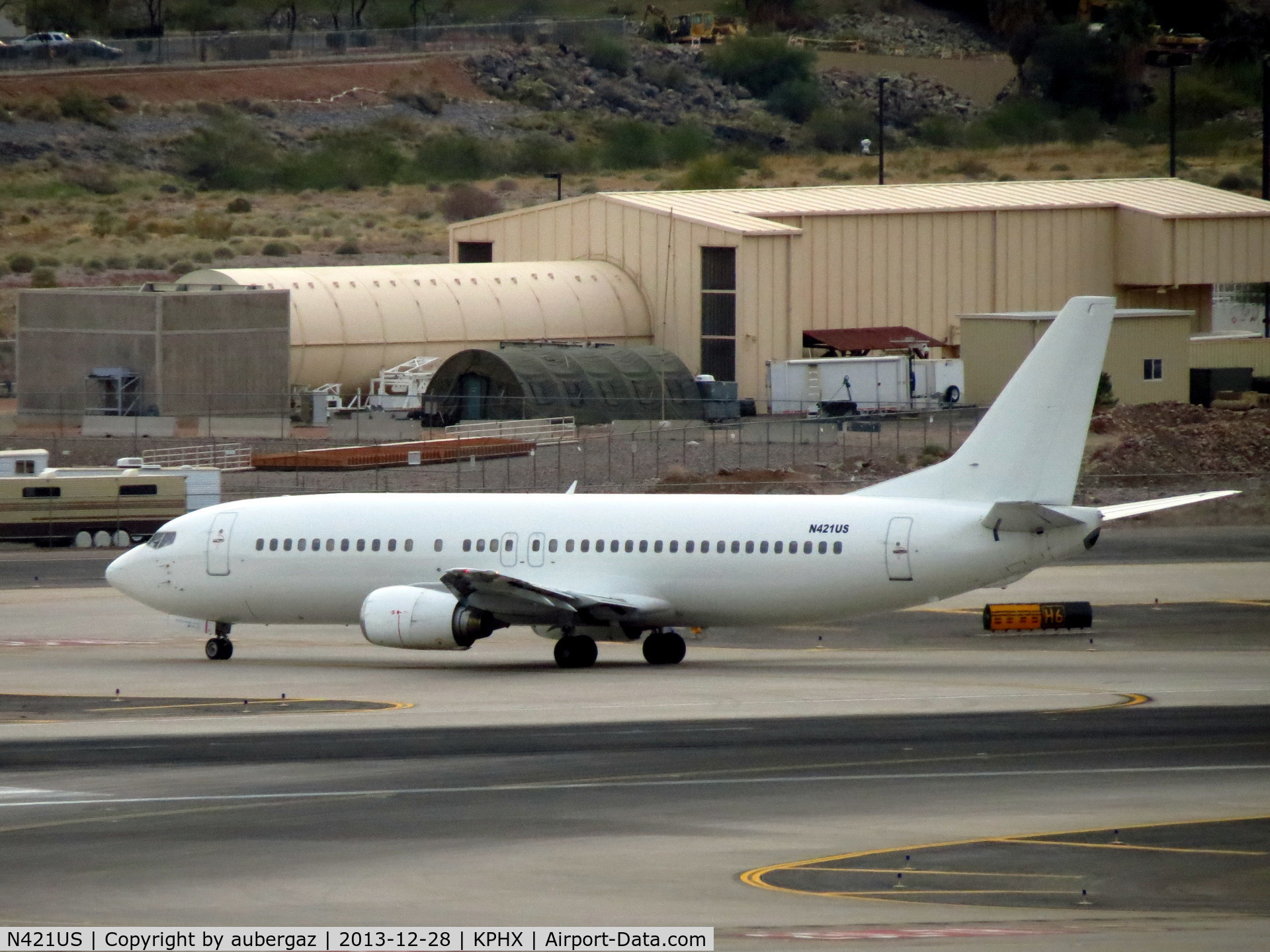 N421US, 1989 Boeing 737-401 C/N 23988, Former USAir aircraft returns to PHX sans titles