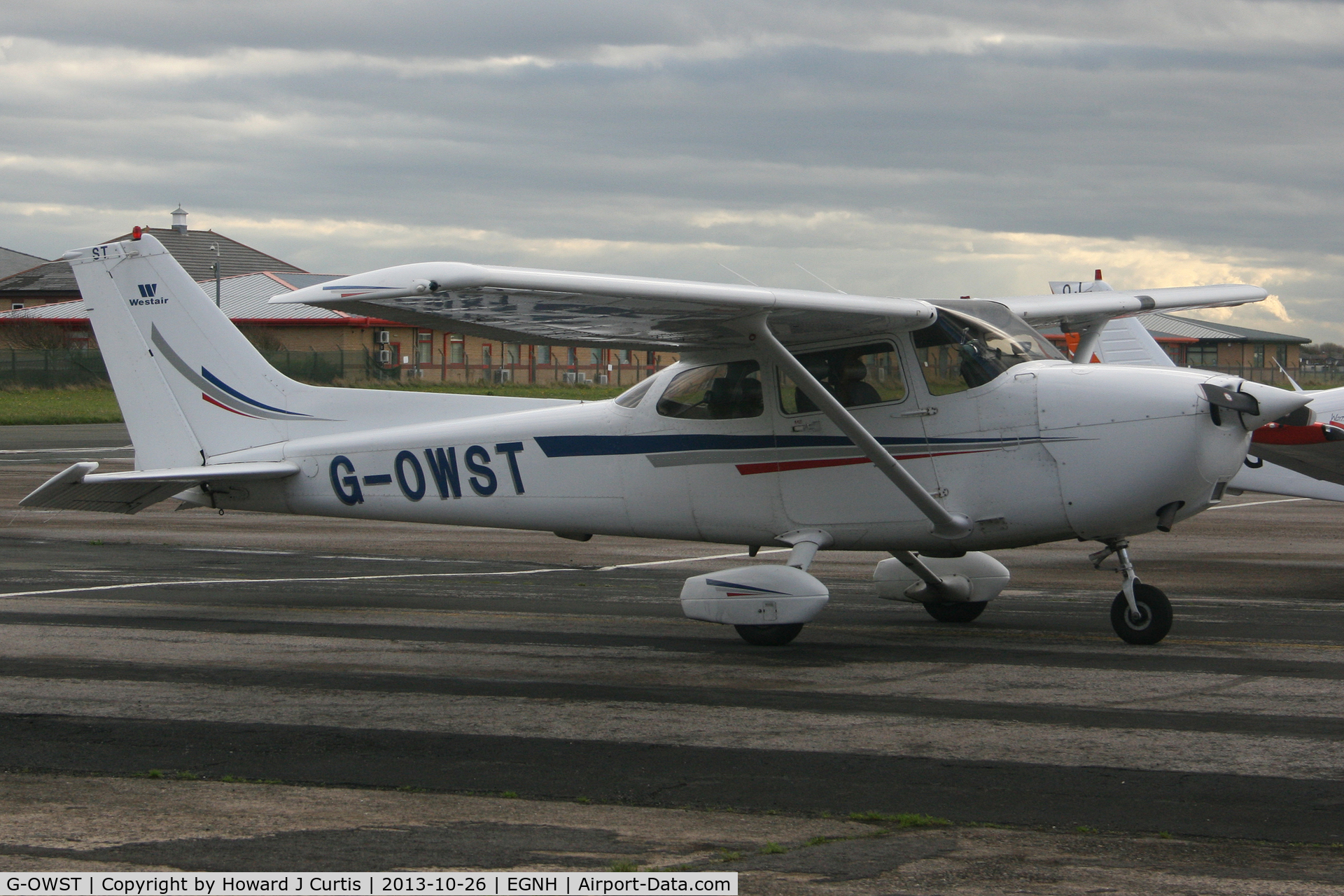 G-OWST, 1999 Cessna 172S C/N 172S-8163, Privately owned, a resident here.