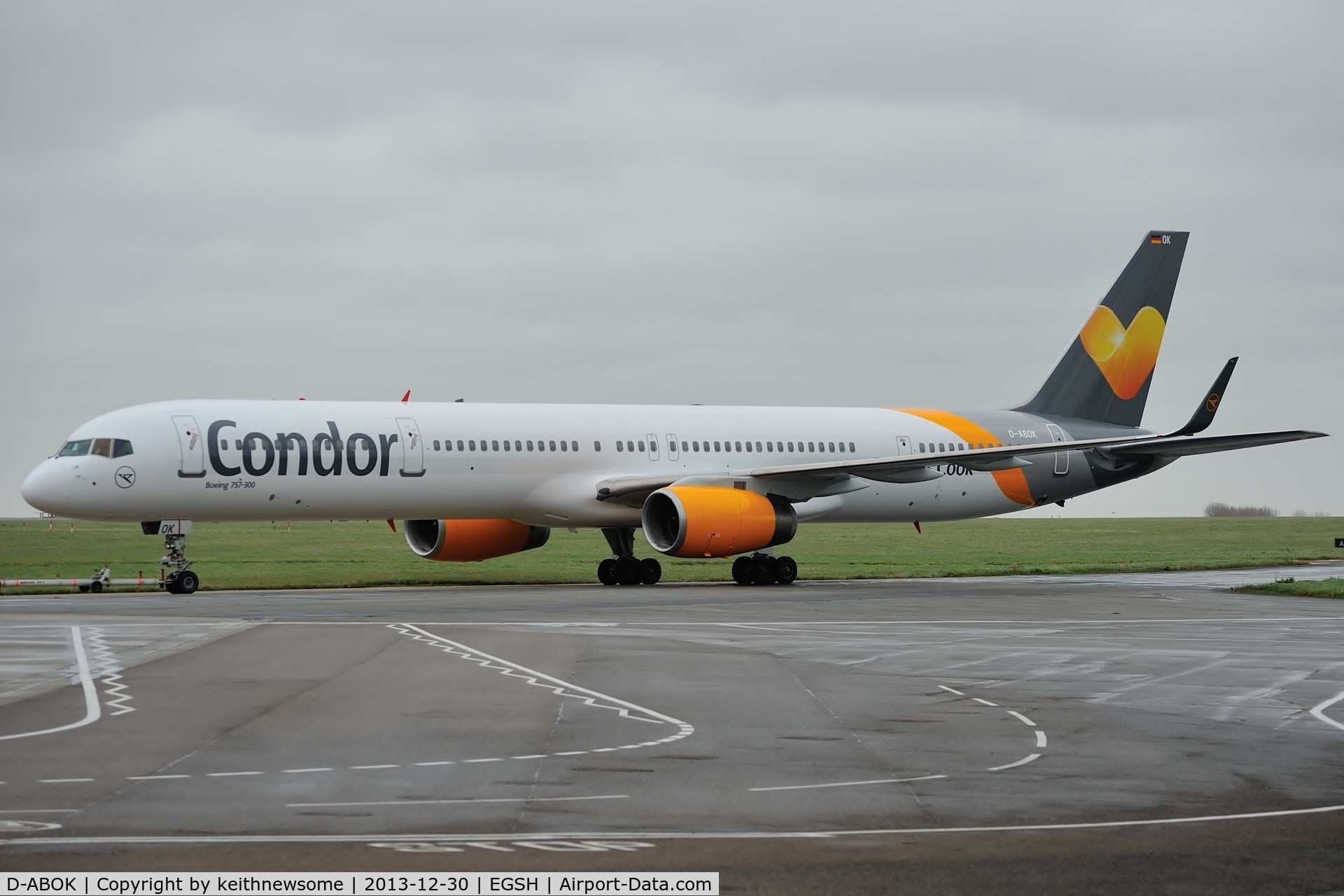 D-ABOK, 2000 Boeing 757-330 C/N 29020, Out of spray, new colour scheme !