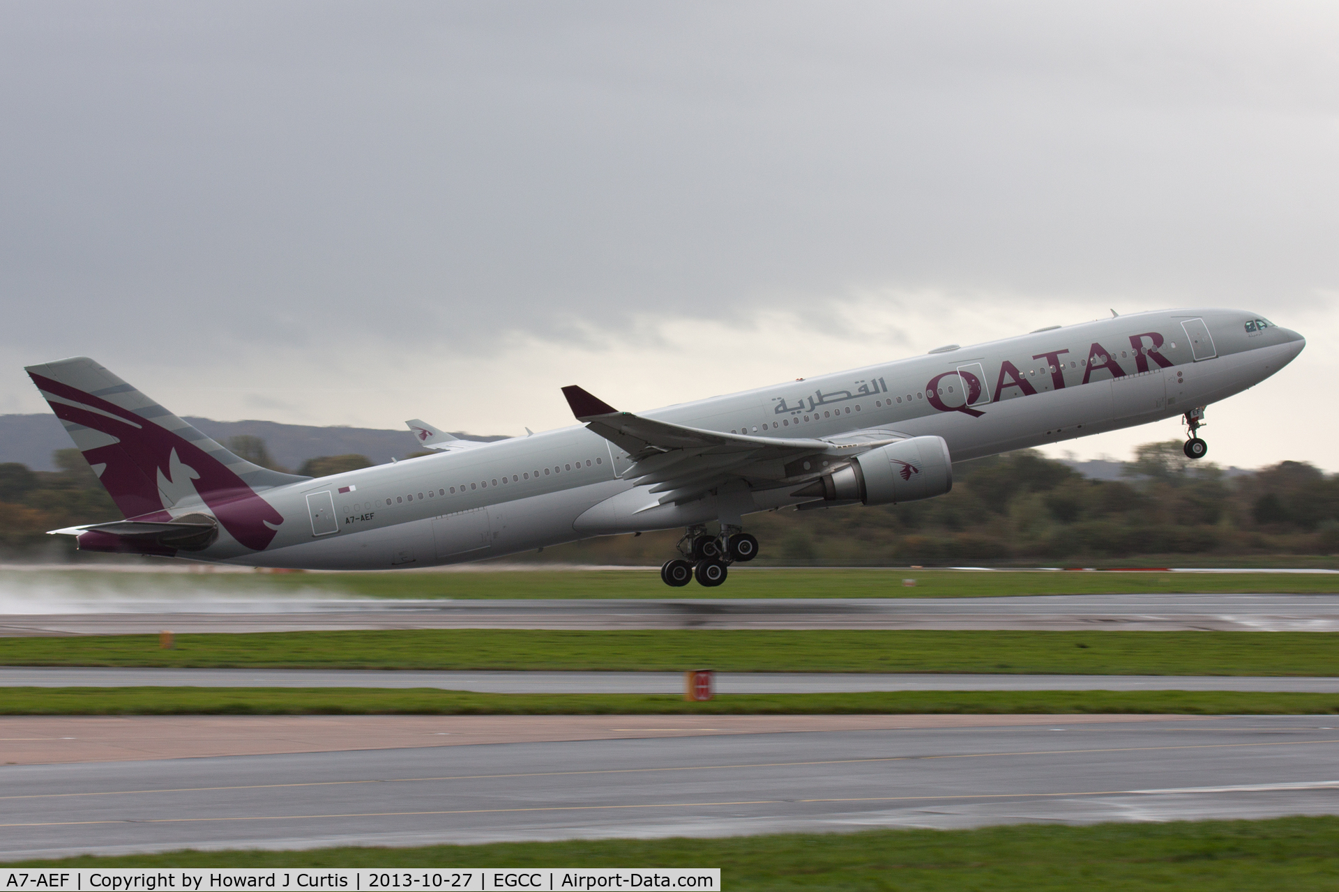 A7-AEF, 2006 Airbus A330-302 C/N 721, Qatar Airways, departing.