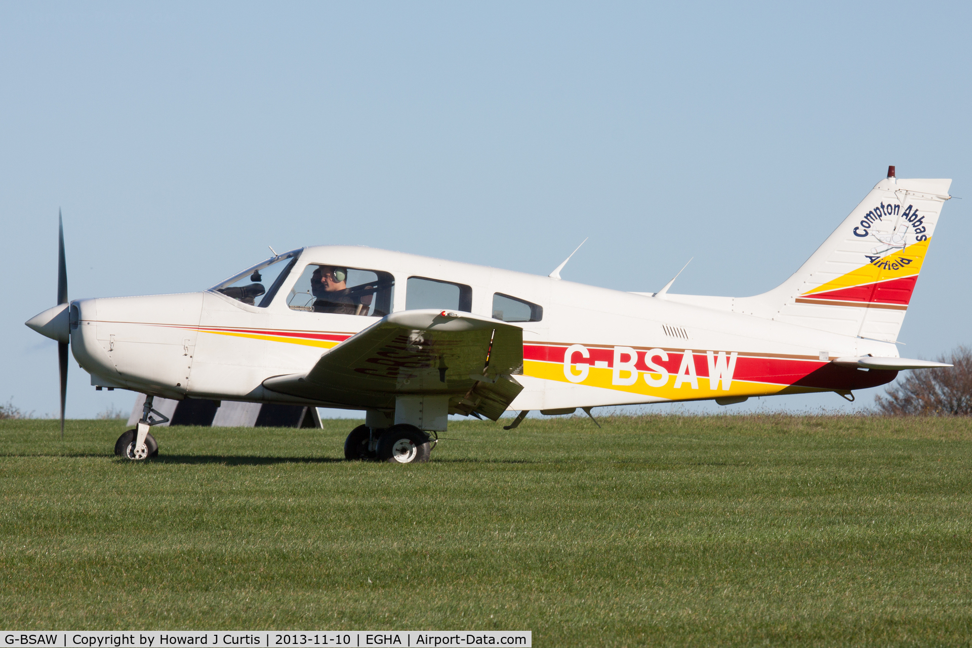 G-BSAW, 1982 Piper PA-28-161 Warrior II C/N 28-8216152, Privately owned.